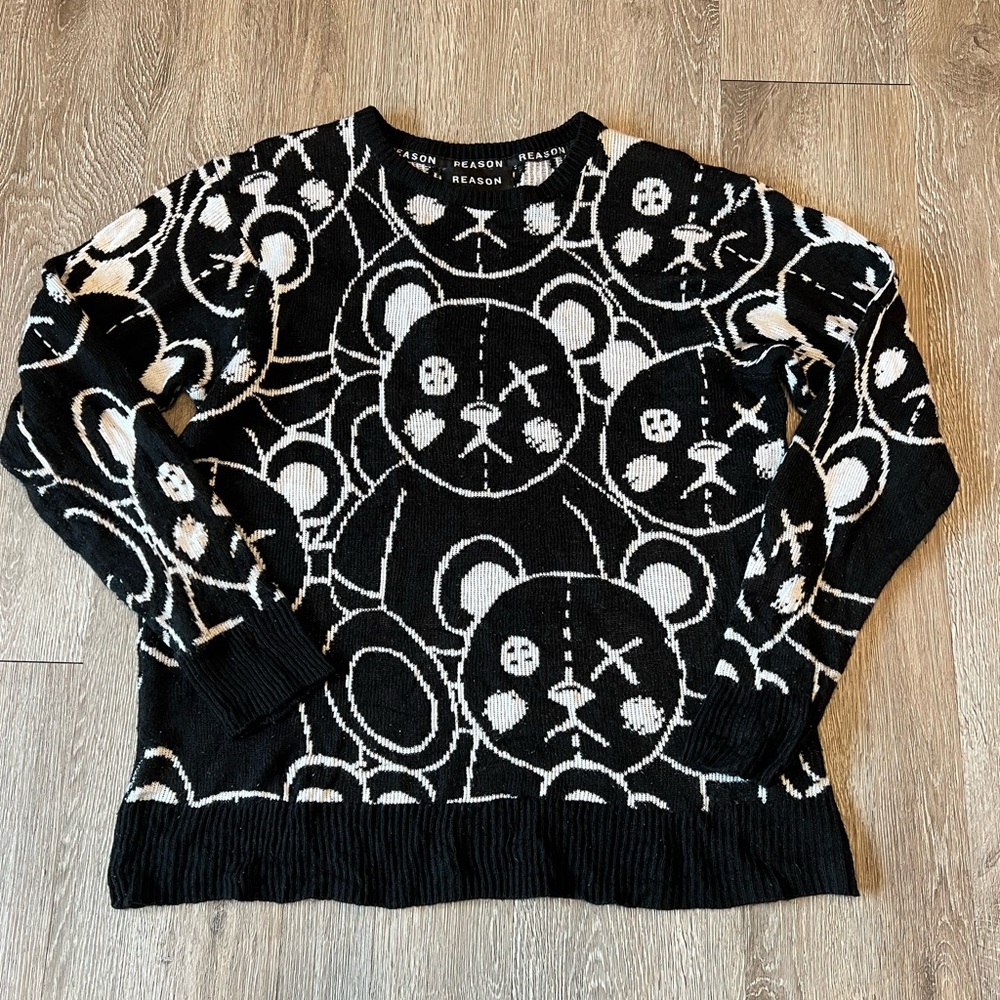 Reason Women's Black and White Bear Pattern Sweater
